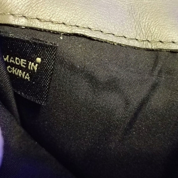 Coach SoHo Continental Exotic Black Embossed Python Print Leather Trifold Wallet - Picture 12 of 15